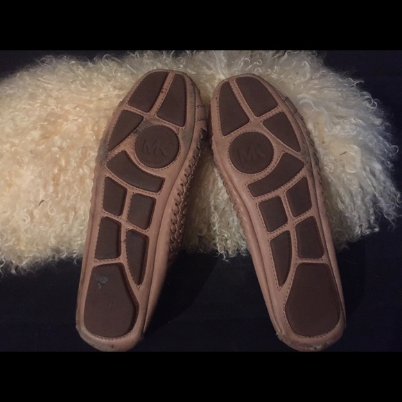 Michael Kors beige flats - Picture 3 of 3
